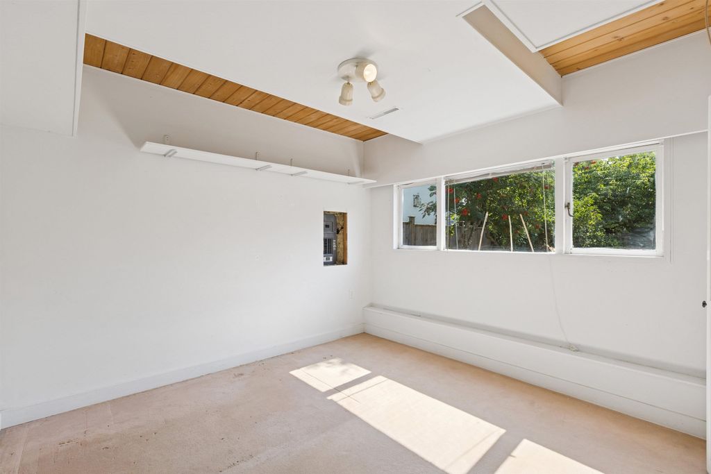 listing image 1108030250420036939