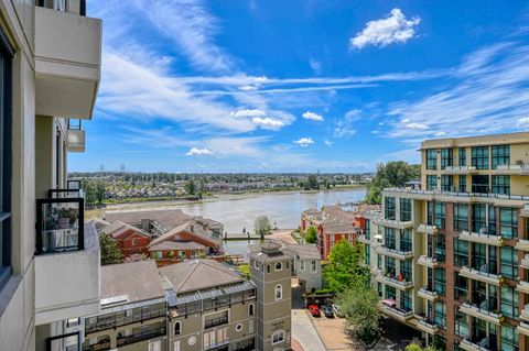1 Renaissance Square 1607 New Westminster BC V3M 0B6