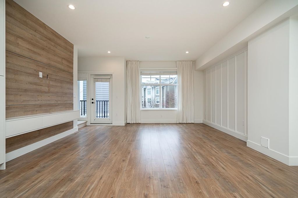 listing image 1108434543786233672