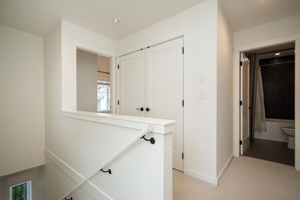 listing image 1105067659033361962