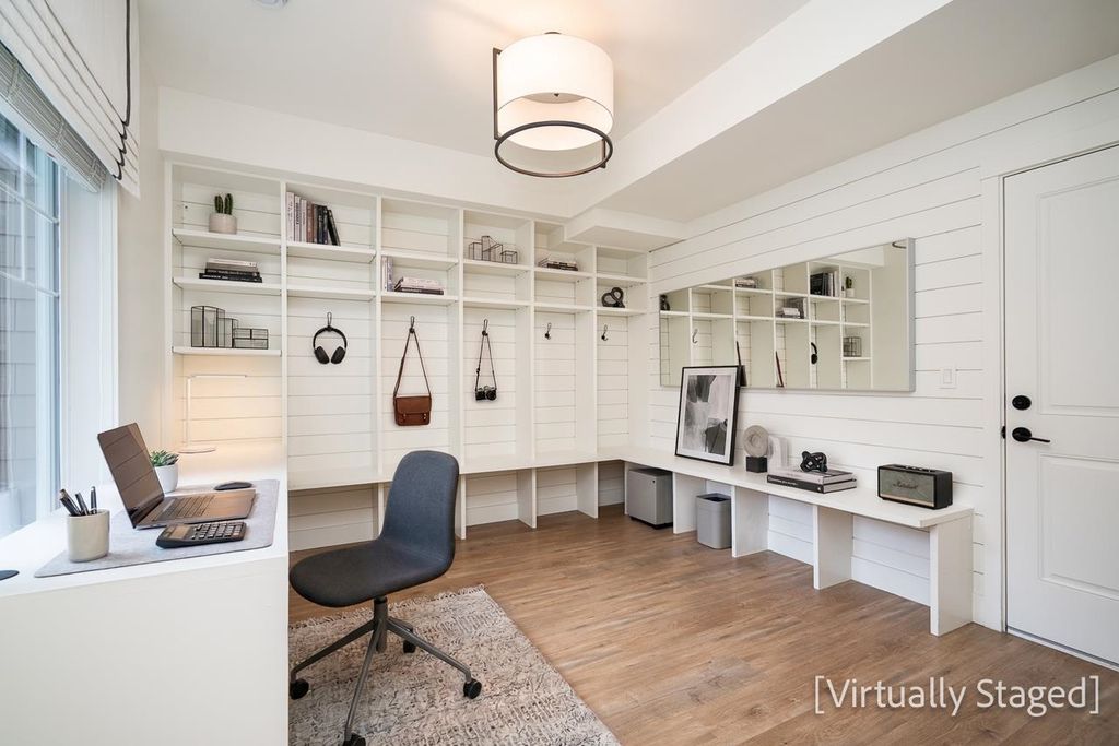 listing image 1105103849031108149