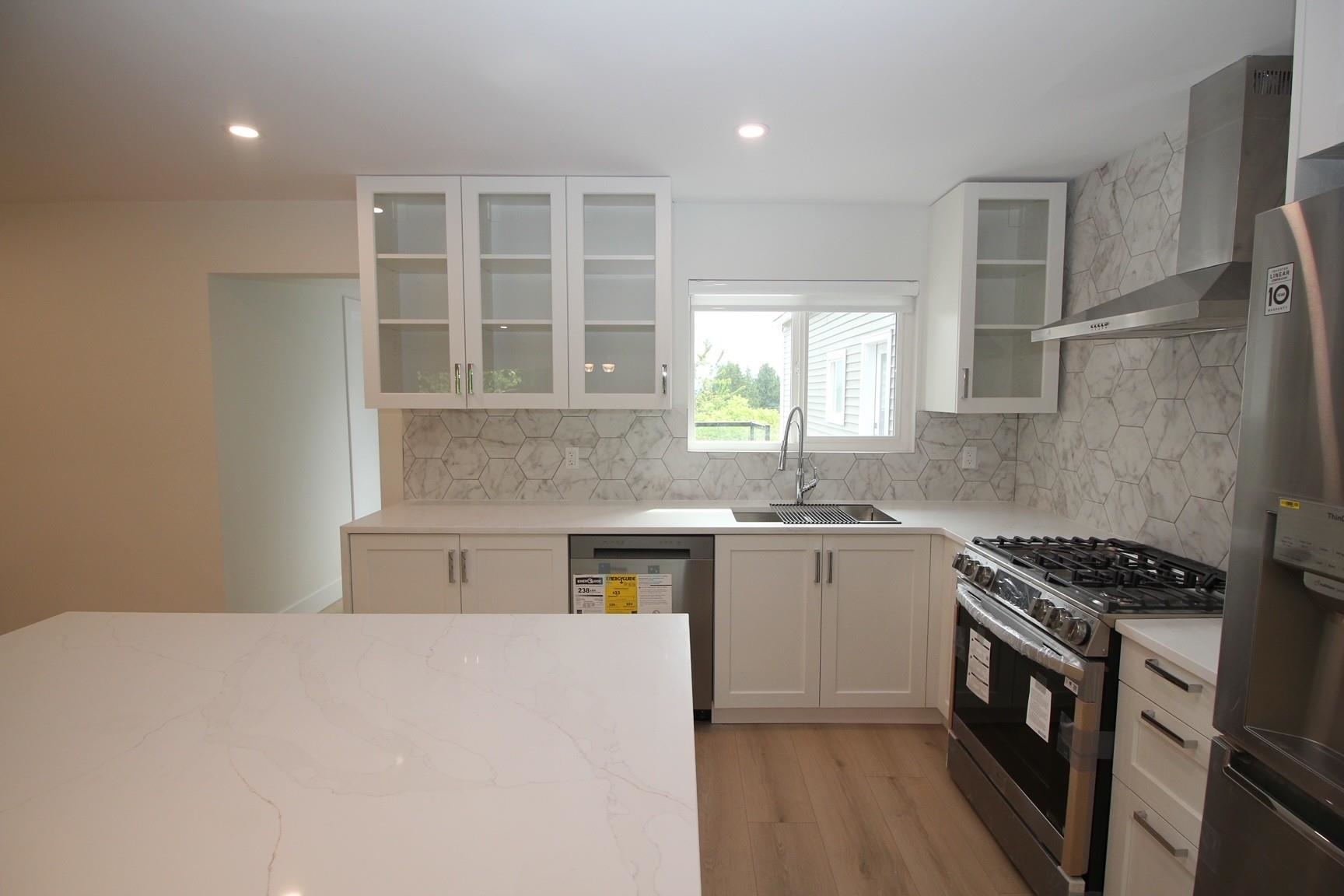 2076 Clare Place