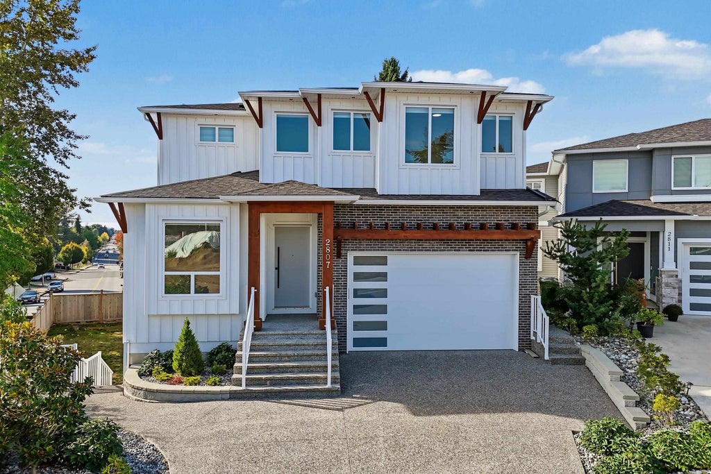 Photo of 2807 Platform Crescent, Abbotsford, BC V4X 0A4 (MLS # R3170630)
