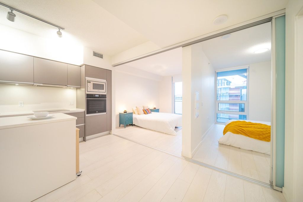listing image 1100149113098789445