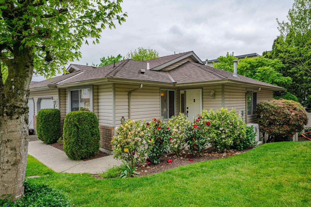 Photo of 2023 Winfield Drive #28, Abbotsford, BC V3G 1K5 (MLS # R3171403)