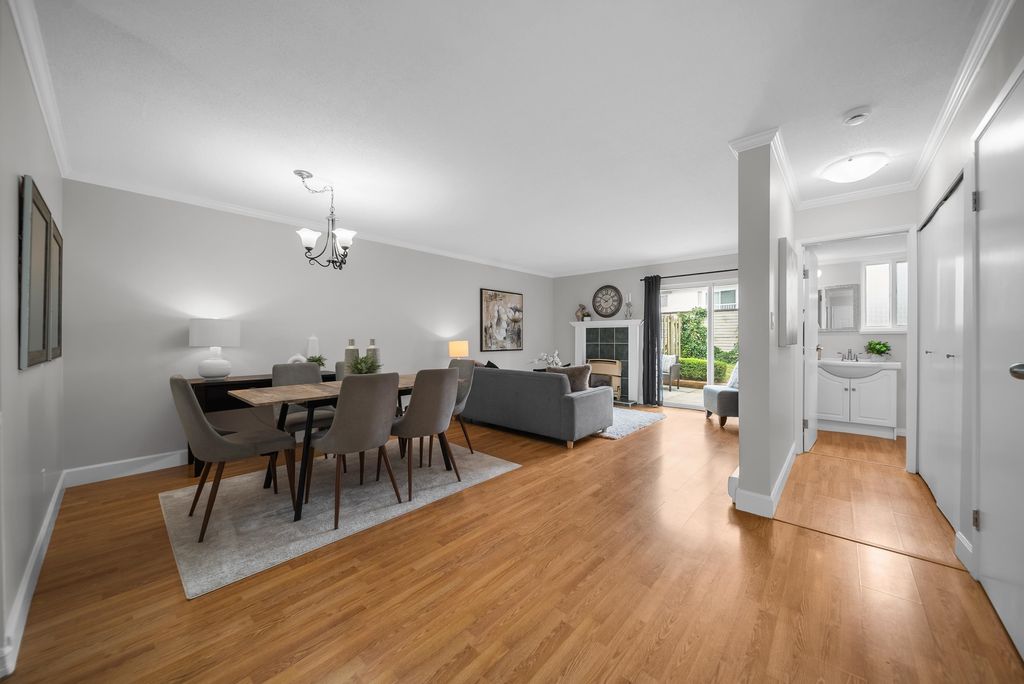 Photo of 32550 Maclure Road #279, Abbotsford, BC V2T 4N3 (MLS # R3149427)