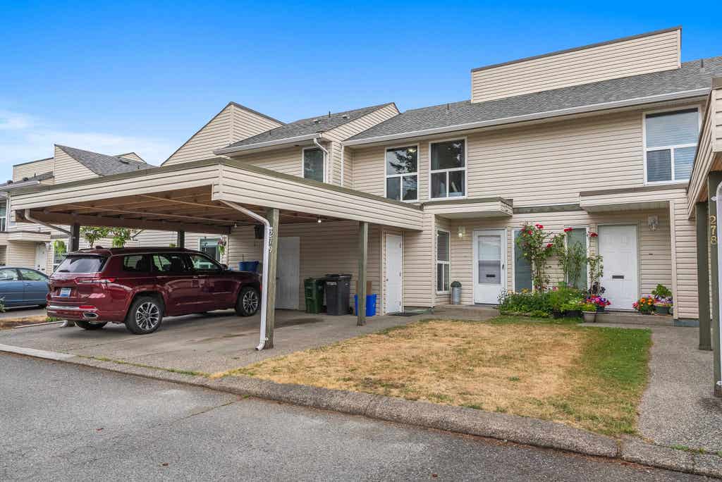 Photo of 32550 Maclure Road #279, Abbotsford, BC V2T 4N3 (MLS # R3149427)