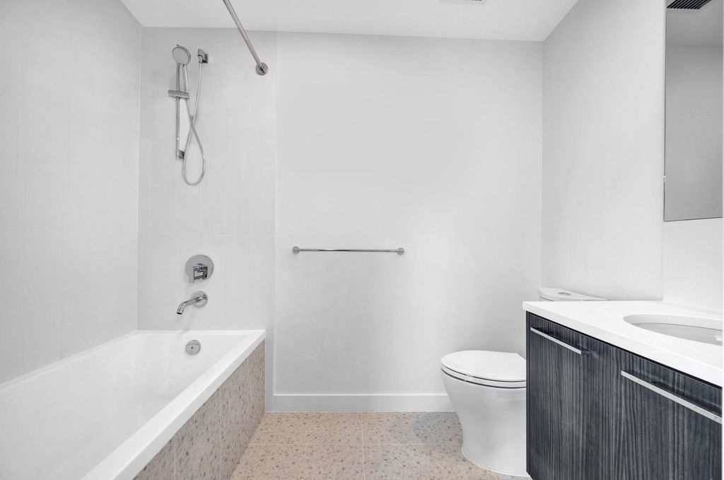 listing image 1100741916121683914
