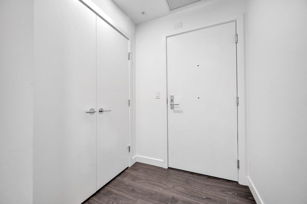 listing image 1103439295019472049