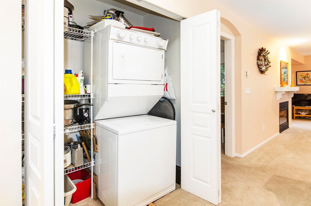 listing image 1109122182908995956