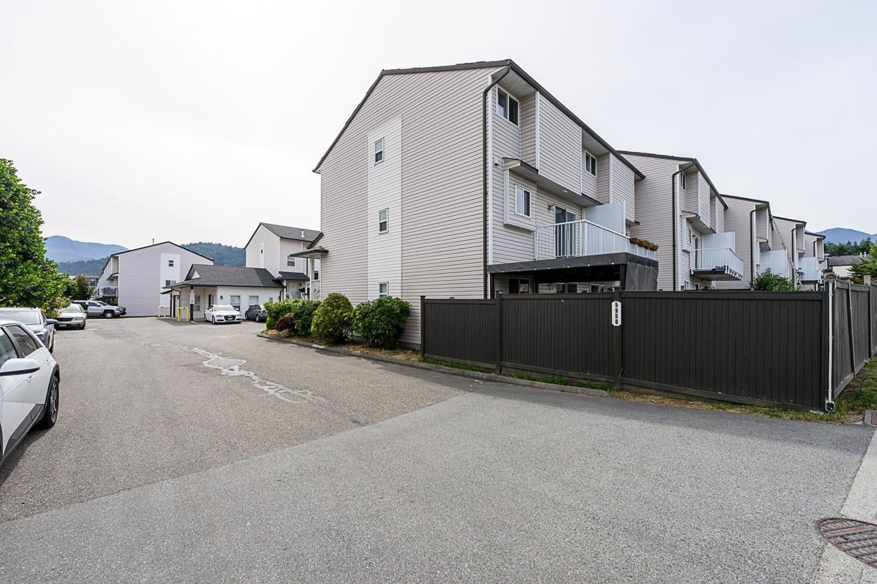 5950 Vedder Road 16