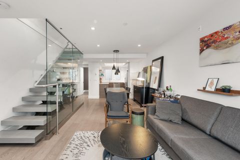 147 St. Patricks Avenue North Vancouver BC V7L 0E7