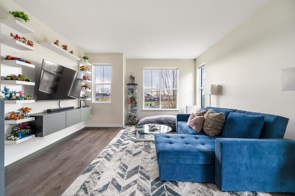listing image 1107415614832961997