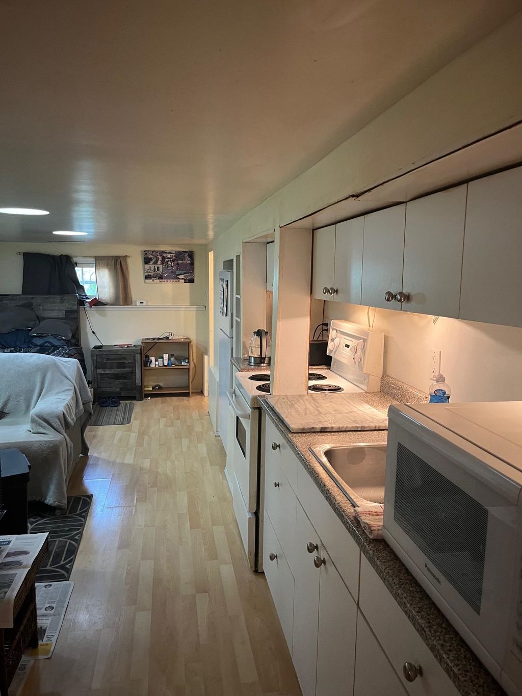 listing image 1108718100861502829