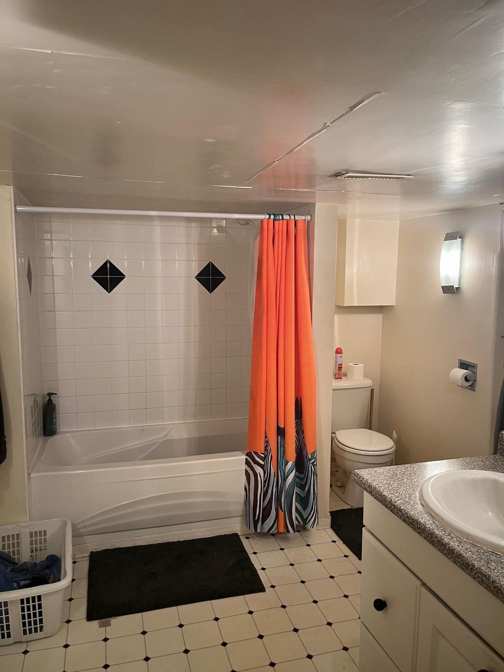 listing image 1109829400753137574