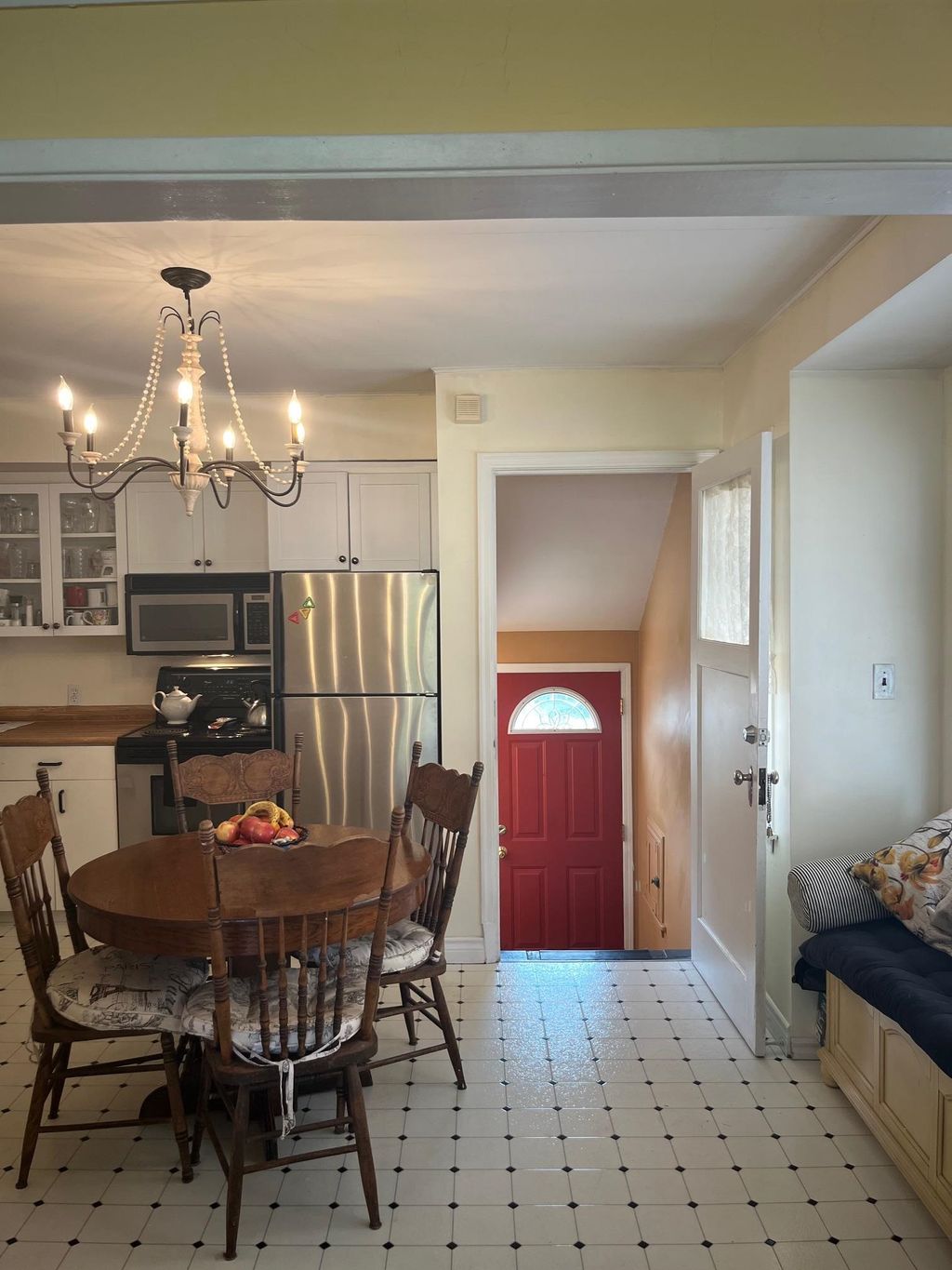 listing image 1105912744578721248