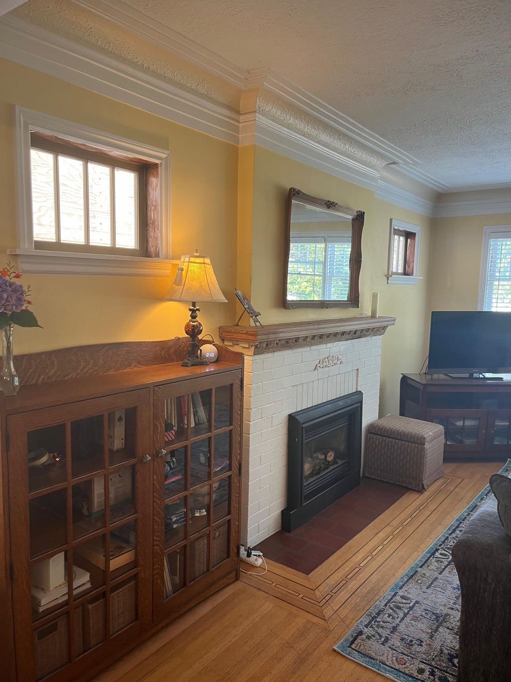 listing image 1107113978028675258