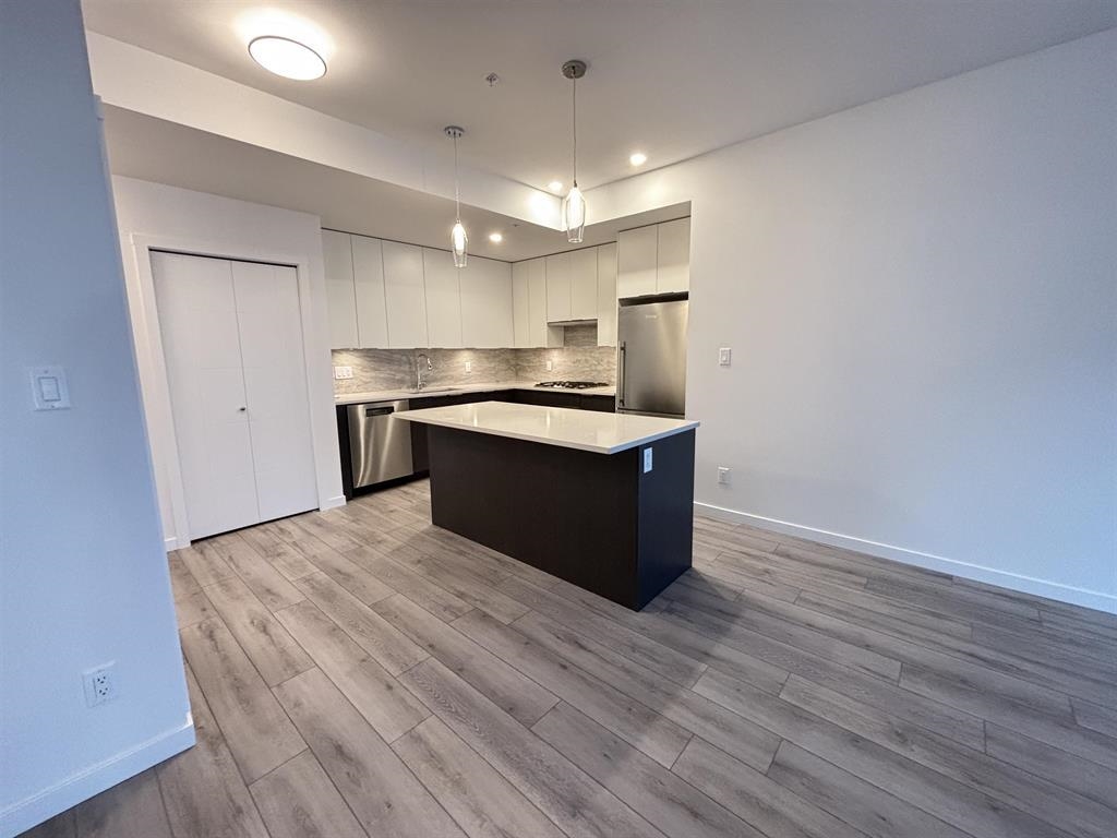 11641 227 Street 602