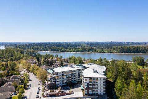 11641 227 Street 602 Maple Ridge BC V2X 9J6