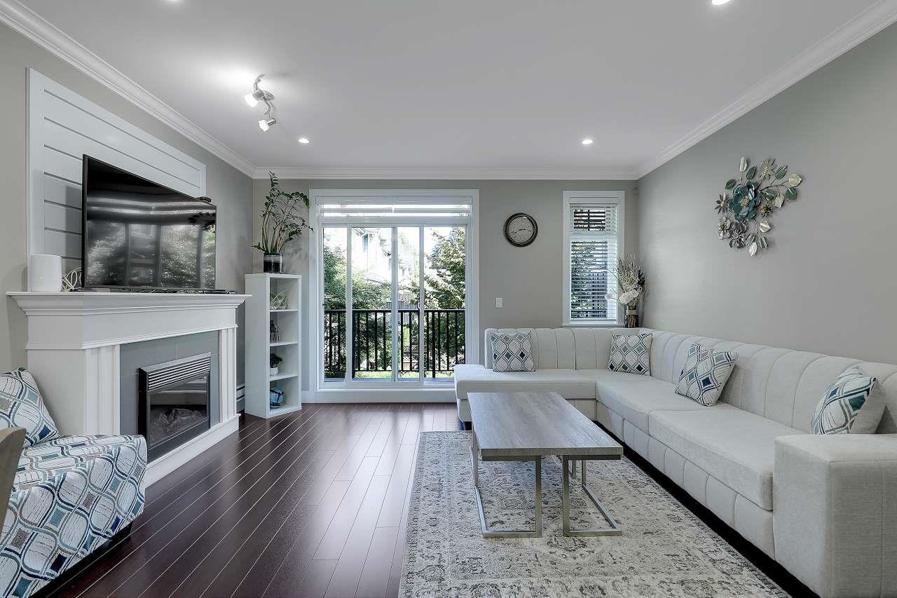 6383 140 Street 50