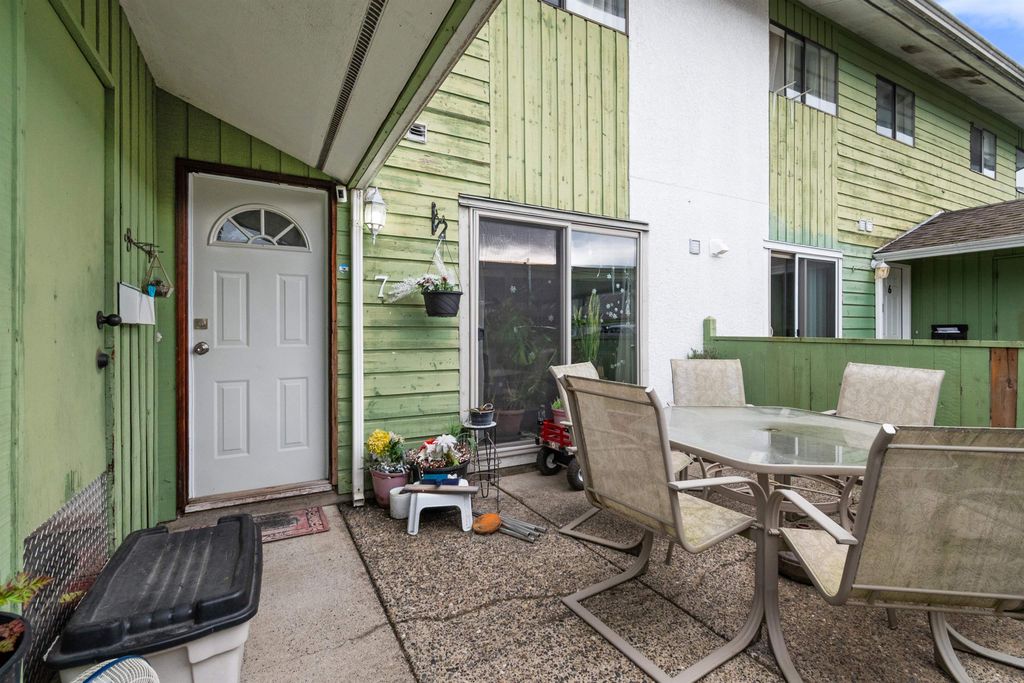 Photo of 9342 Hazel Street #7, Chilliwack, BC V2P 5N2 (MLS # R3111572)