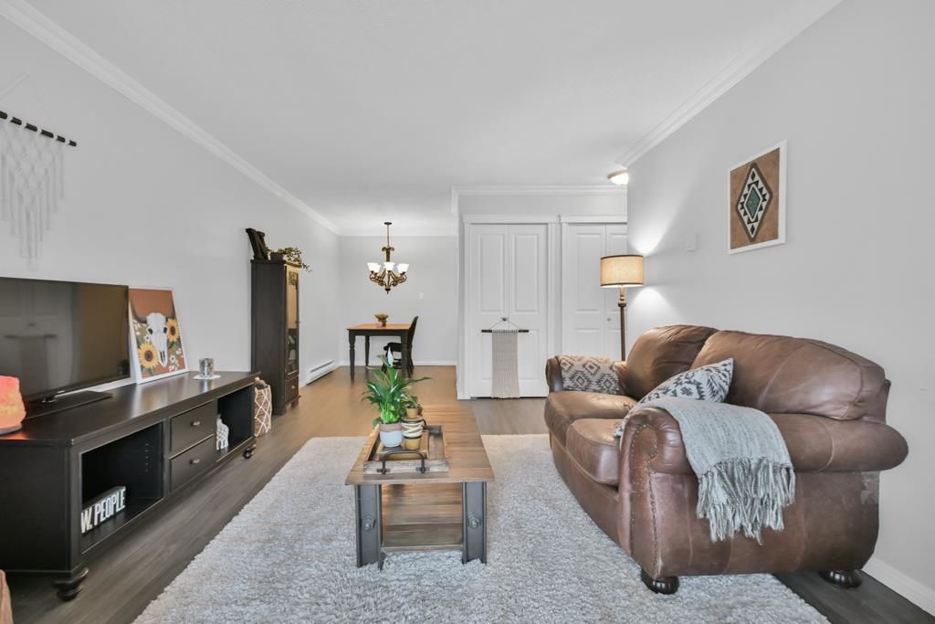 listing image 1108063339550249129
