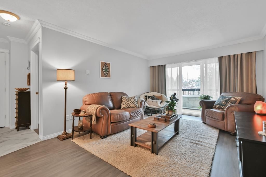 listing image 1106627727977580060