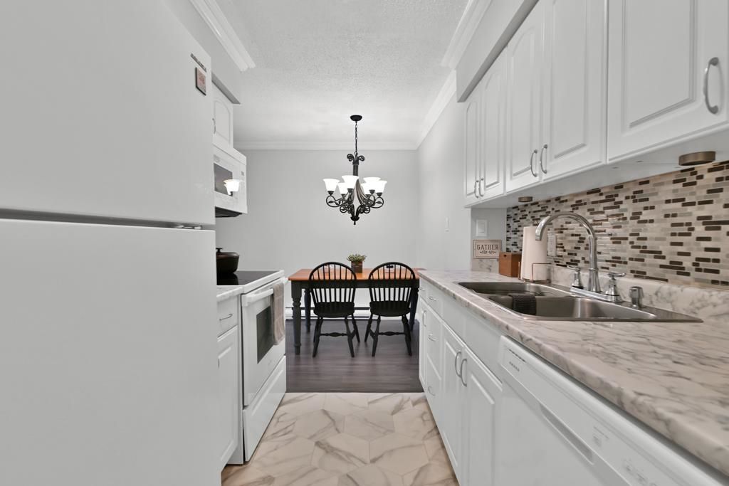 listing image 1109714857236950528