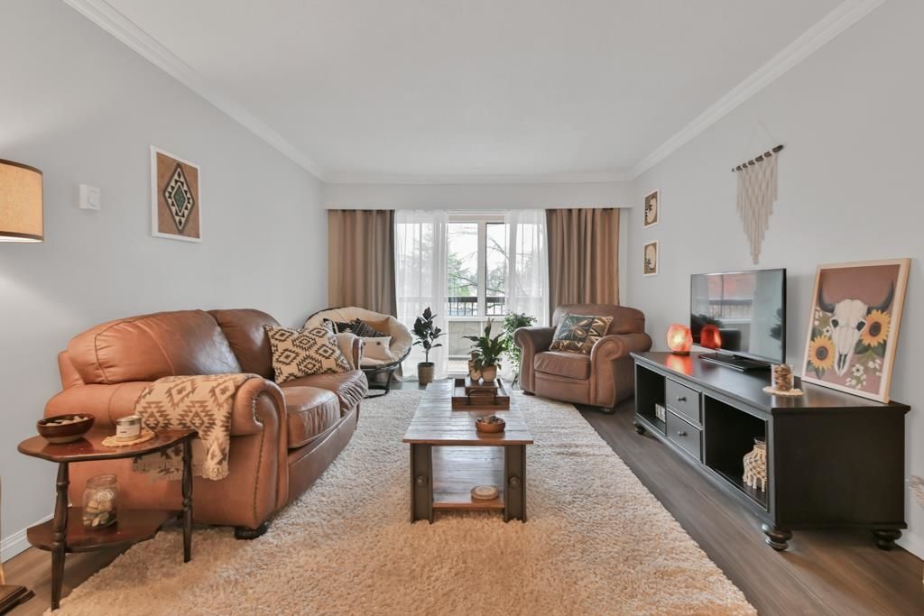 listing image 1108438971710784011