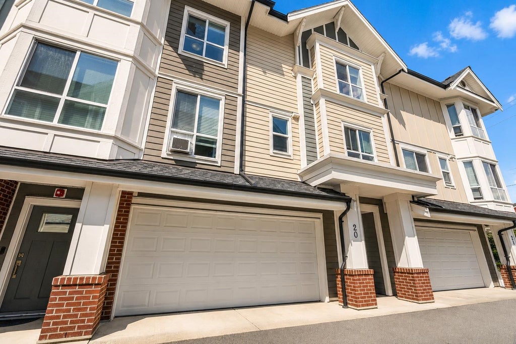 Photo of 20723 Fraser Hihgway Hwy #20, Langley, BC V3A 0K2 (MLS # R3160504)