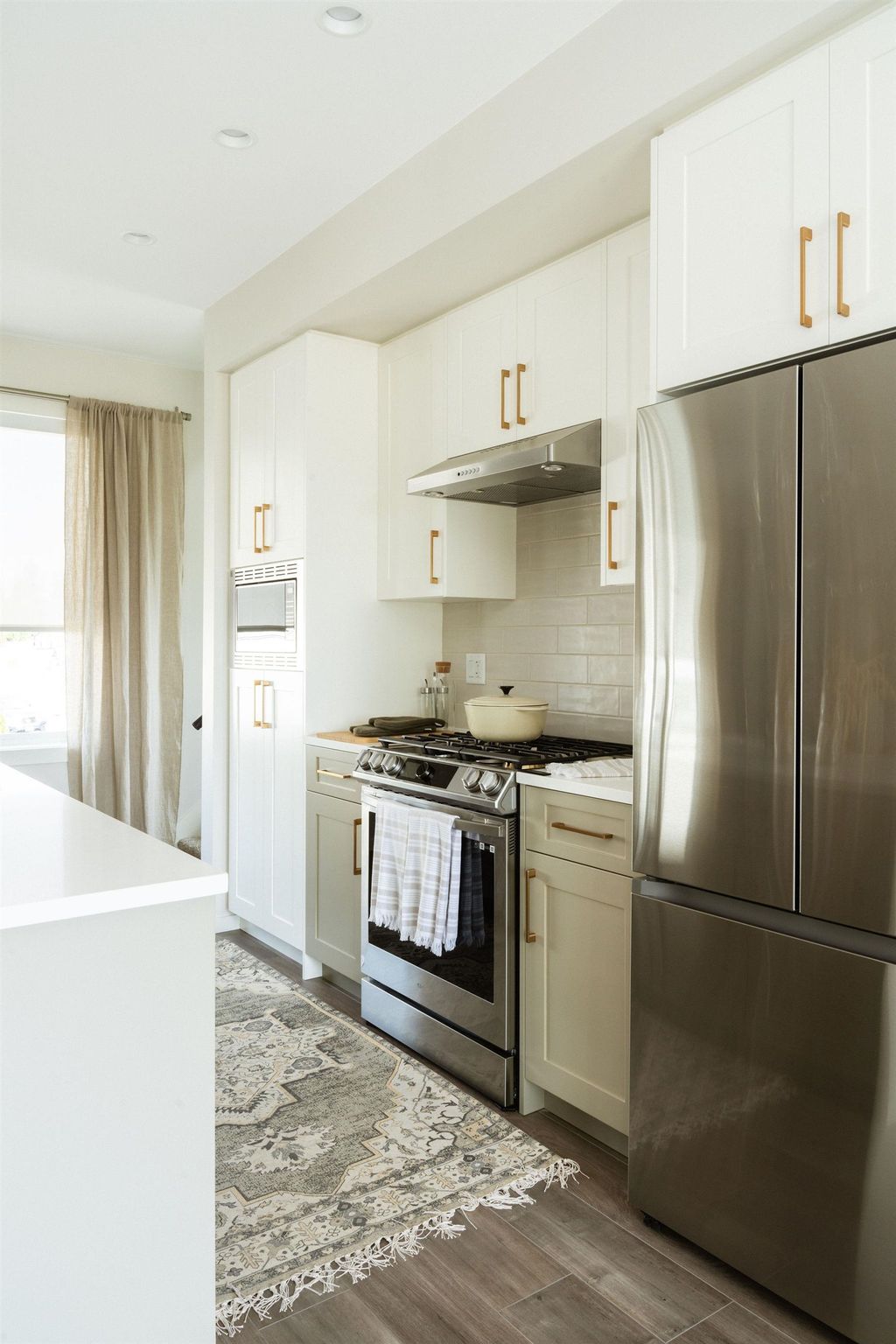 listing image 1109741209726004840