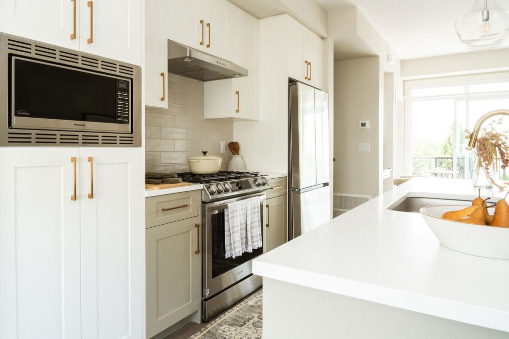 listing image 1109328410337346919