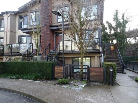 3728 Thurston Street 1 Burnaby BC V5H 0E6