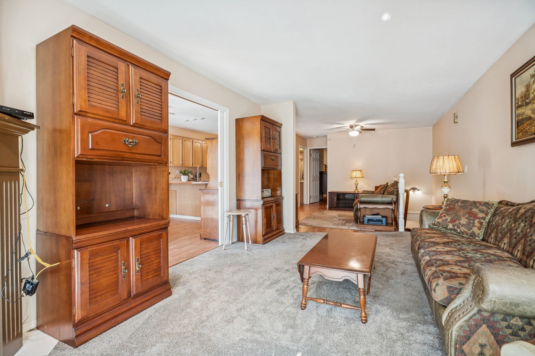 11726 225 Street 402