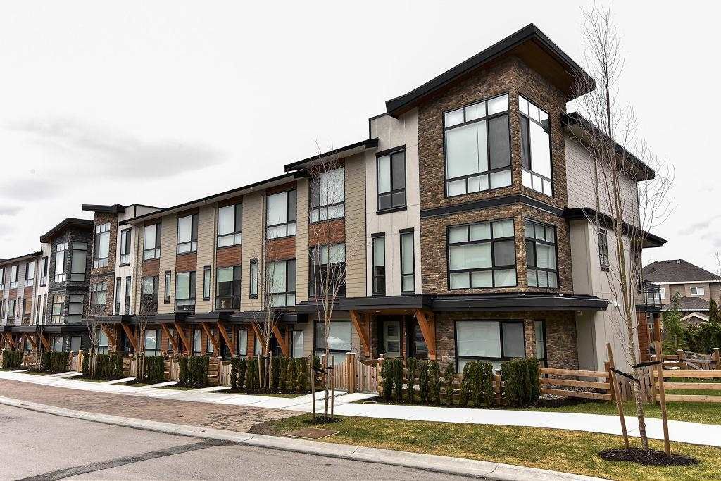 listing image 1106141949703155032