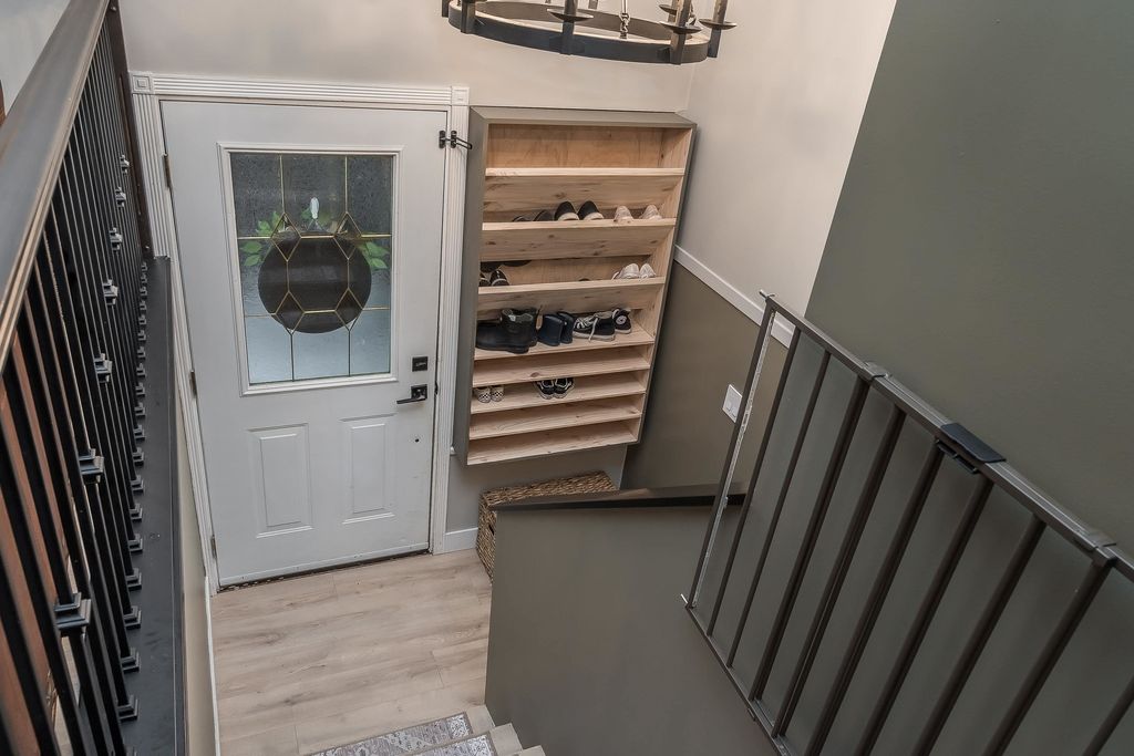 Photo of 35294 Selkirk Avenue, Abbotsford, BC V2S 8L2 (MLS # R3096673)