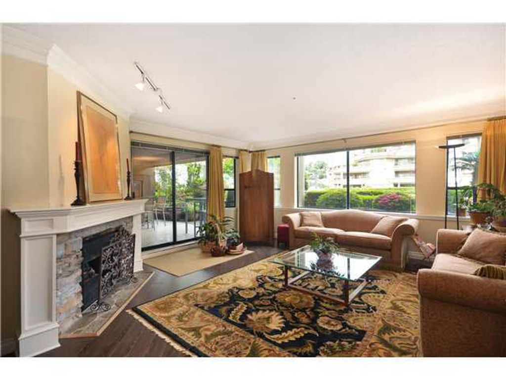 listing image 1101174484944655551