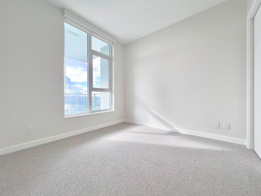 listing image 1108145541570178355
