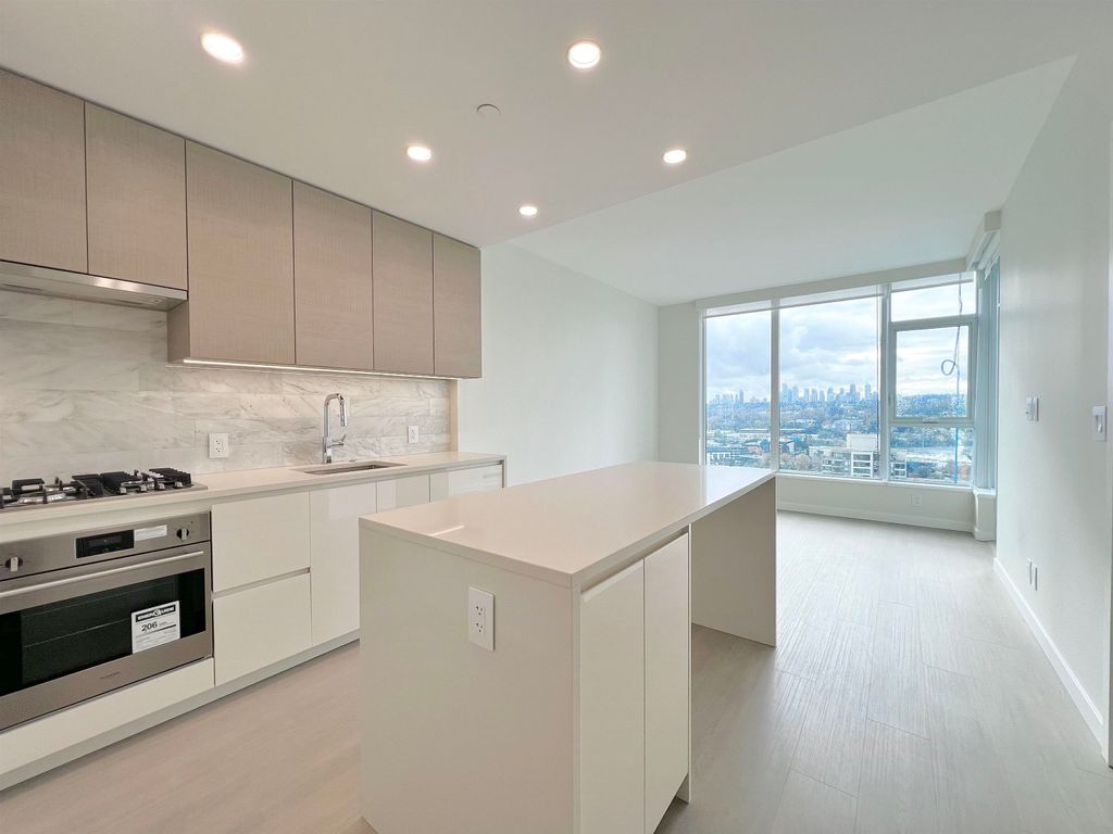 listing image 1103660983126982450