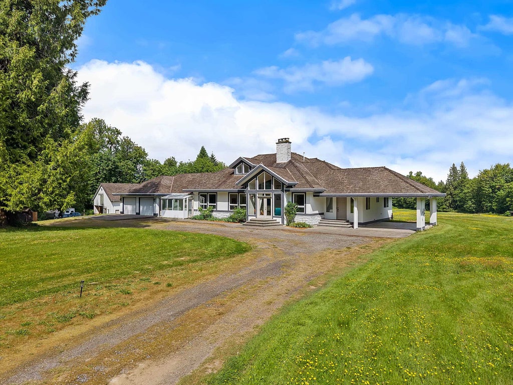 Photo of 29598 Galahad Crescent, Abbotsford, BC V4X 2E4 (MLS # R3154110)