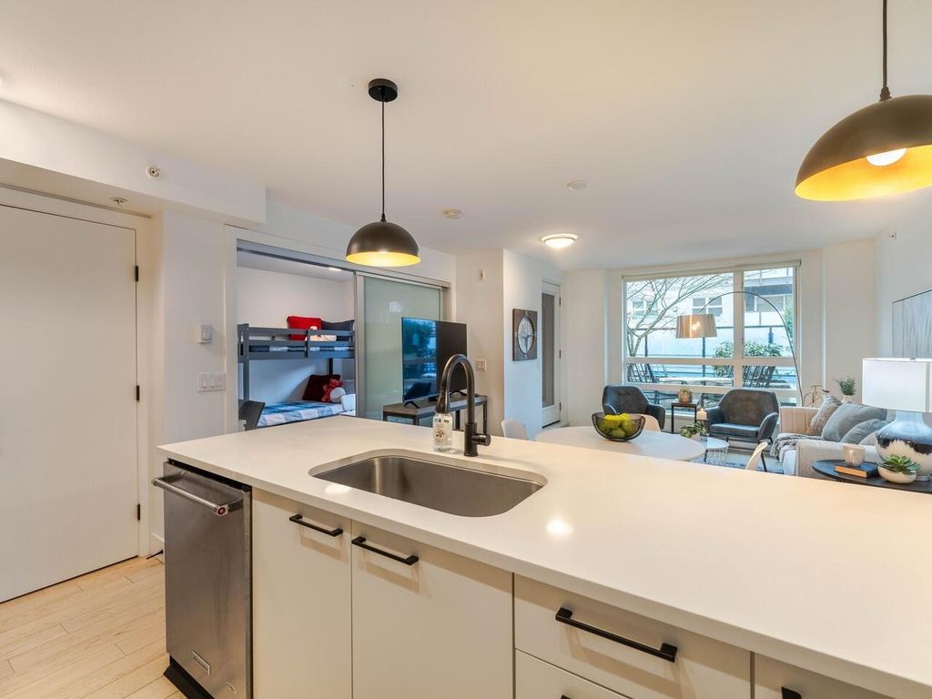 listing image 1108781211826098856