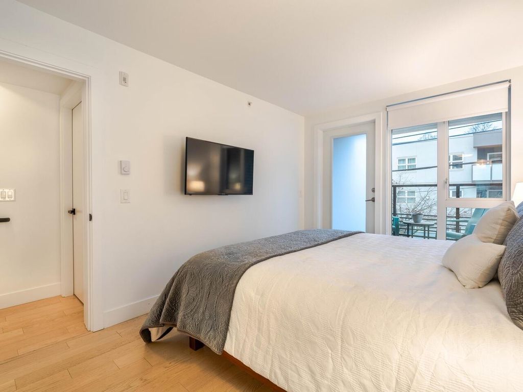 listing image 1105126670020044860