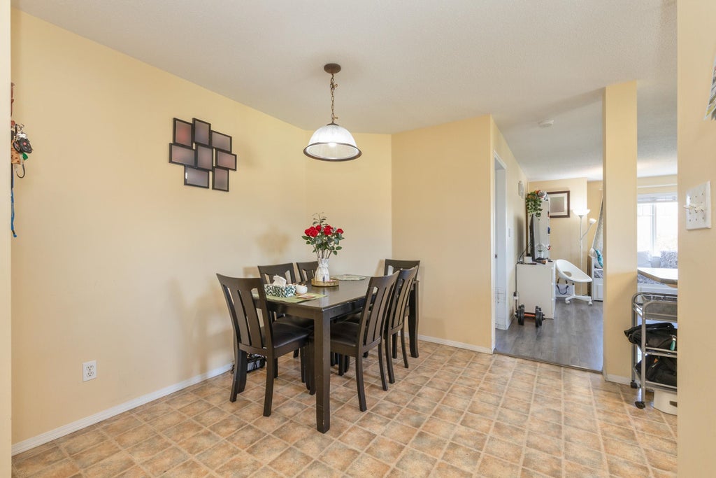 Photo of 2350 Westerly Street #303, Abbotsford, BC V2T 6T7 (MLS # R3172474)