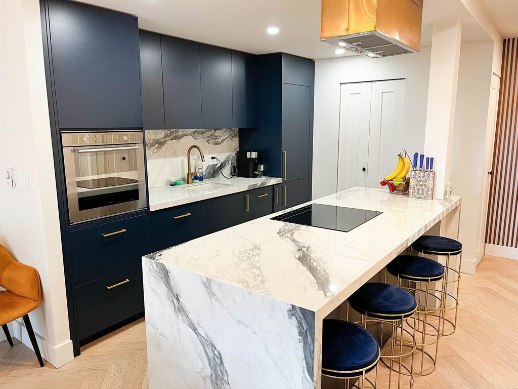 listing image 1107440147507726301