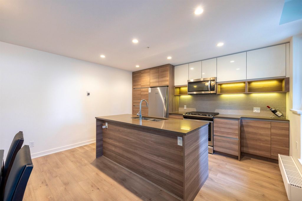 listing image 1100306489842841547
