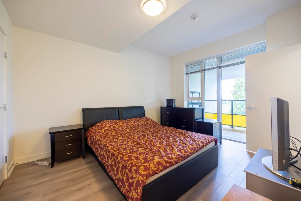 listing image 1109157476368318738