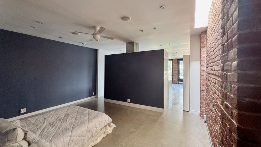 listing image 1107591686669517806