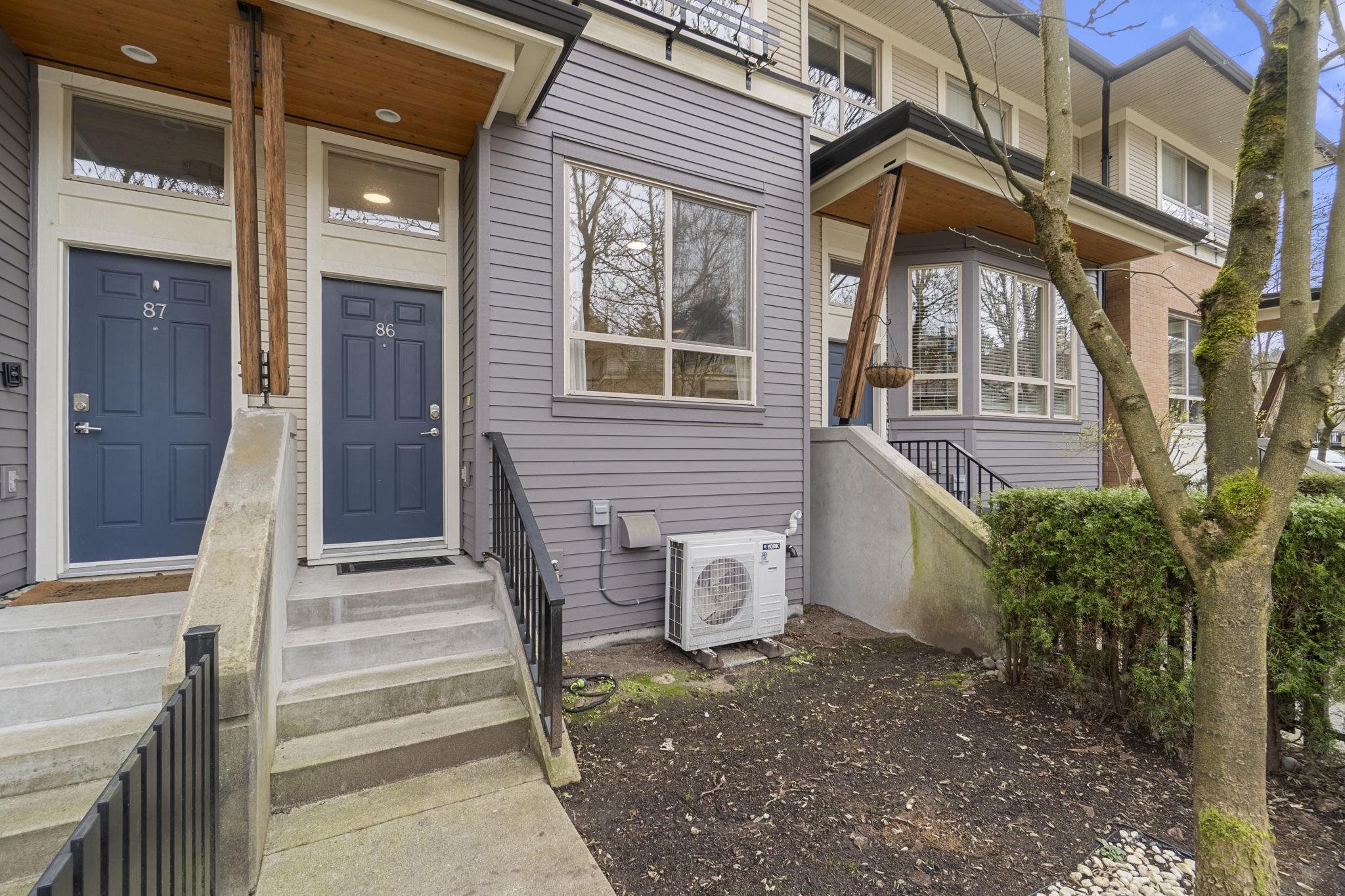 100 Klahanie Drive 86