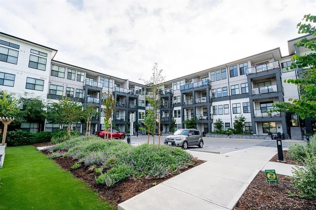 Photo of 2120 Gladwin Road #119, Abbotsford, BC V2S 0L7 (MLS # R3129827)