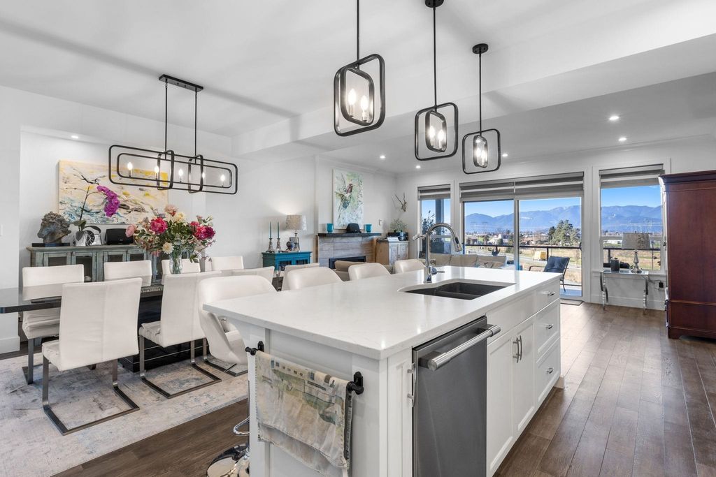 Photo of 50778 Ledgestone Place #71, Chilliwack, BC V2P 0E7 (MLS # R3107635)